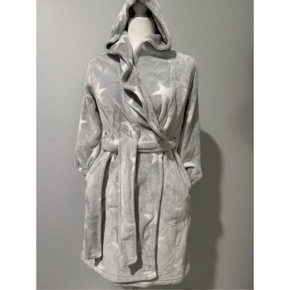 UGG NWOT Miranda robe in gray white star luxurious plush fleece XS - Picture 1 of 7